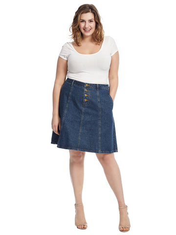 Mini skirt outfit plus size | Crop Top Outfits Plus Size | Clothing sizes,  Crop Top Outfits, Denim skirt